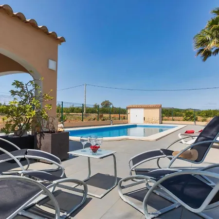 Roig By Interhome